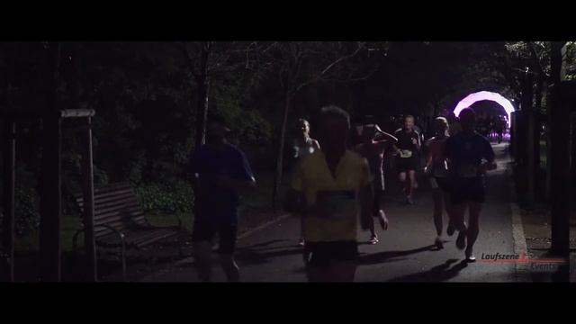 UFA KinoTrailer zum Centrum Galerie Dresdner Nachtlauf 2015 смотреть онлайн