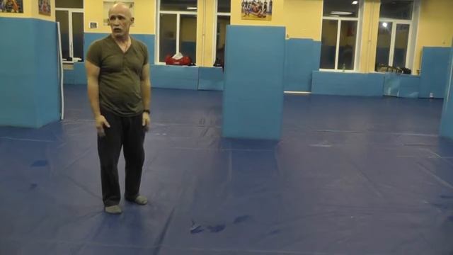 Валерий Крючков Выведение из равновесия при атаке ногами Продолжении темы mp4 смотреть онлайн