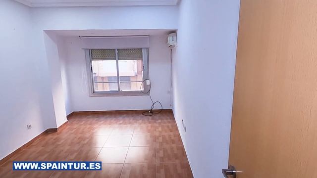 Квартира БЕЗ МЕБЕЛИ в Аликанте, 3 комн , 1 этаж, свой дворик, район Carolinas Altas, Недвижимость в смотреть онлайн