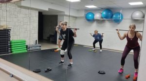 Body pump ТРЕНИРОВКА НА ВСЕ ТЕЛО С БАРАМИ 6КГ., ГАНТЕЛЯМИ 2-3 КГ., ДИСК 5КГ.