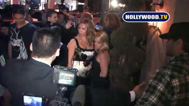 Samantha Ronson At Lindsay Lohan's Birthday Party. смотреть онлайн