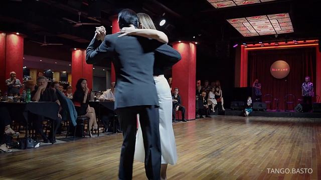 Carla Rossi & Jose Luis Salvo - 1-4 - 2022.12.17 - Milonga Malena смотреть онлайн