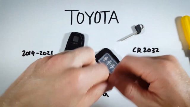 Toyota Corolla Key Fob Battery Replacement (2019 - 2021) смотреть онлайн