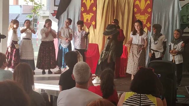 Humbert II i el Drac Colom 3 смотреть онлайн