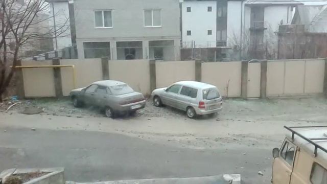 Ура ! Первый снег в Геленджике !:) смотреть онлайн