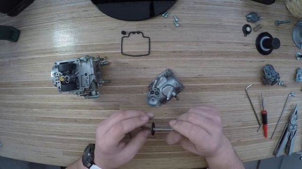 Gaźnik Yamaha Majesty 250 DX 1998 Assembling the Carburetor Yamaha Majesty 250 DX 1998