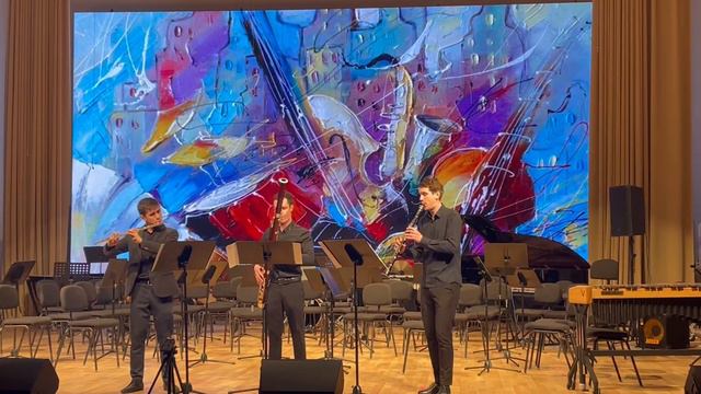 Леонардо де Лоренцо, "Дивертисмент" смотреть онлайн