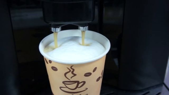 С чашечкой кофе маникюр еще приятнее смотреть онлайн