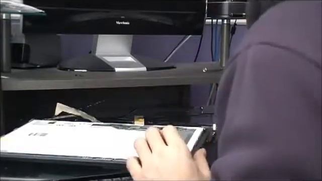 Laptop screen replacement / How to replace laptop screen on a Acer Aspire 5749 6474 смотреть онлайн