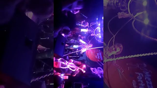 "Кровавый риф" смотреть онлайн