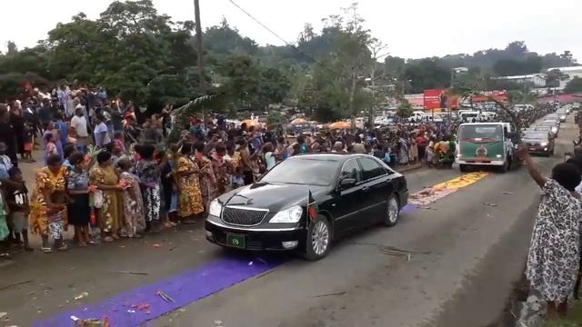 Funeral Procession in Manples смотреть онлайн