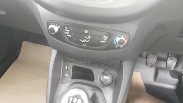 Used Ford Transit Courier 1.6 TDCi Trend Van Performance Blue 2014 смотреть онлайн