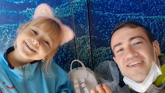 девочка может стать звездой здесь и сейчас 🙏 смотреть онлайн