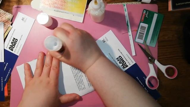 Altered bookmarks, KIK haul - Starving Emma смотреть онлайн