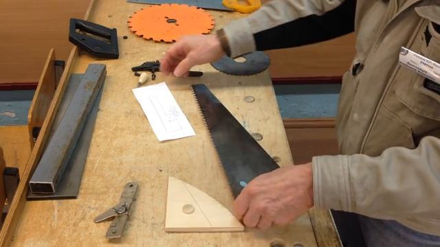 Как самому развести зуб на ножовке или дисковой пиле смотреть онлайн