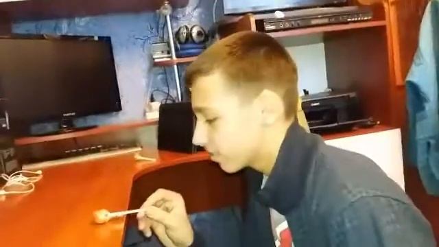 Чупочупс Челендж!!! Серому выбила зуб конфетой!!! смотреть онлайн