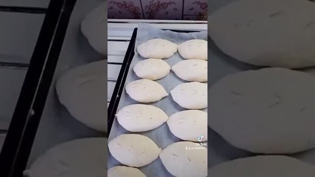 Ну очень вкусно, сдобные булочки, Булочки с яблоками, булочки с начинкой,ватрушки с творогом смотреть онлайн