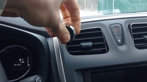 Лучший держатель для телефона в машину за 100 рублей