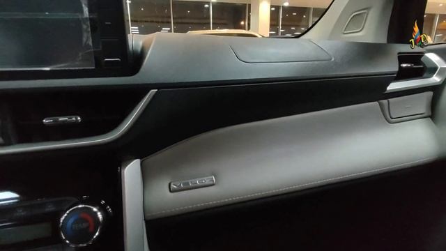 2023 Toyota Veloz смотреть онлайн