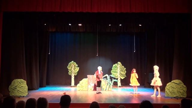 Театр‑студия «16.komnata» Нарвского Дома детского творчества - спектакль «Не ёжик» смотреть онлайн