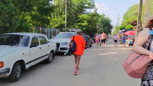 Лазурное 2021: есть ли медузы и божьи коровки на море. Поход в магазин СуперСам, маска не нужна смотреть онлайн