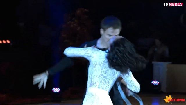 Anton Semenov - Valeria Semenova | World Latin Show Championship R1 смотреть онлайн