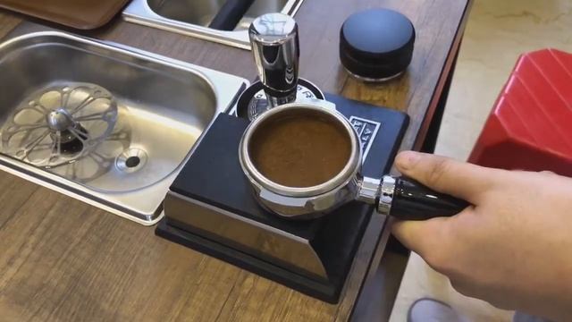Rutinitas Pagi - ROCKET Espresso R58 featuring Baratza Sette 270 смотреть онлайн