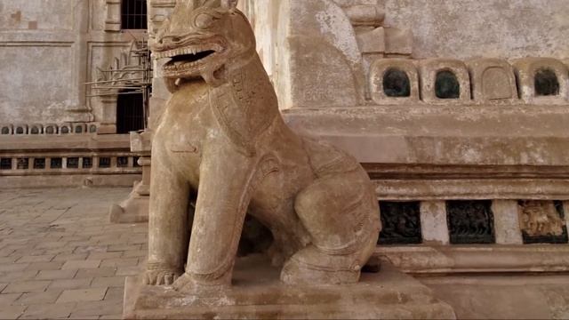 Myanmar. Bagan.  Ananda Temple. Мьянма. Баган. Храм Ананды.