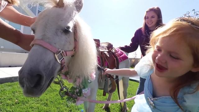UNICORN in our BACKYARD?! Surprising Adley with her Favorite Dream in Real Life! (pet horse routine смотреть онлайн