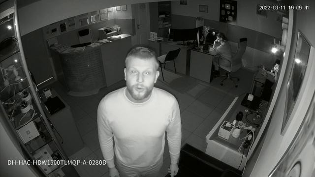 Как снимает DH-HAC-HDW1500TLMQP-A-0280B видеокамера Dahua (СVI TVI AHD PAL) смотреть онлайн