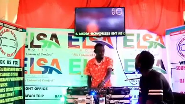 Isabella by Sauti Sol Karaoke Performance by Mc Morgan смотреть онлайн
