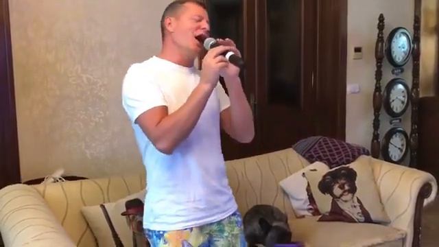 Ляшко поет песню "3 сентября", заменив Киев на Москву смотреть онлайн