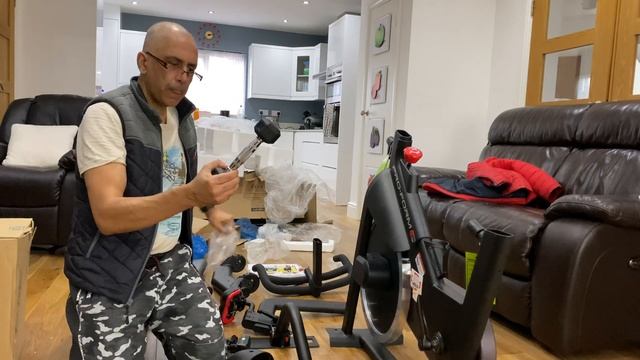Proform Smart Power 10.0 Exercise Bike: Unboxing and Build смотреть онлайн