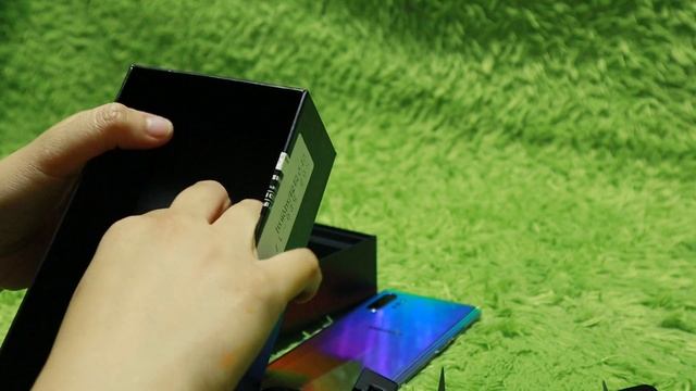SAMSUNG GALAXY NOTE 10 PLUS 5G UNBOXING смотреть онлайн