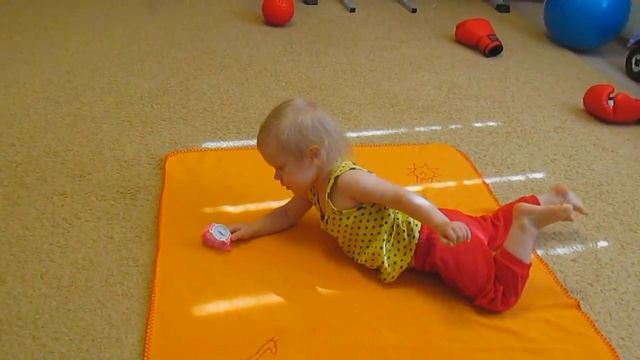 Утренняя гимнастика | Планка | Мостик | Шпагат | Morning exercises for children смотреть онлайн
