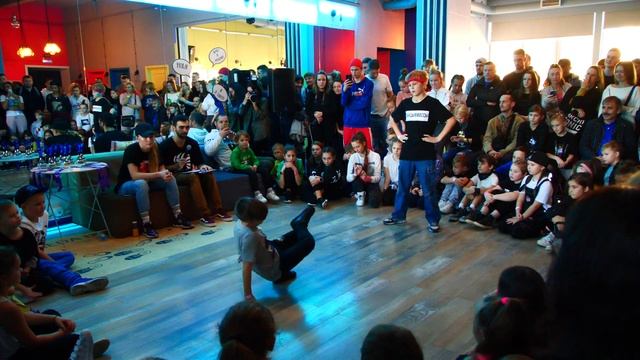 hip-hop kids 1x1 Кирилл vs Teodor - Most Dance Battle 2018 смотреть онлайн
