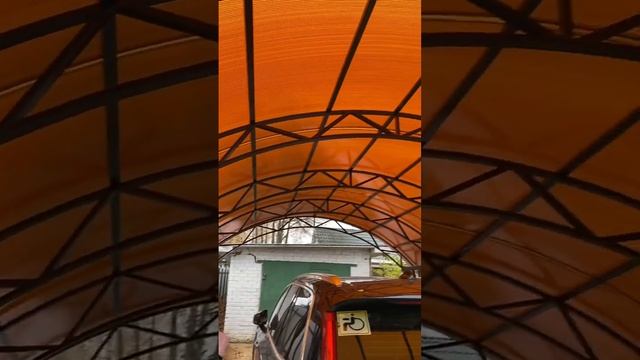 Навес для машины из поликарбоната Спецкаркас