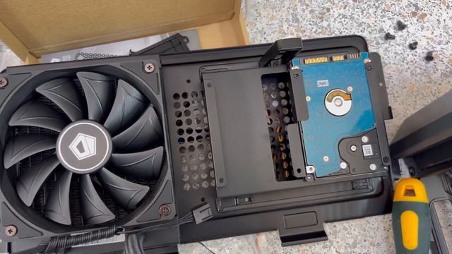 Сборка игрового ПК в корпусе itx всегда не простая задача, нужен напильник, плоскогубцы и молоток.. смотреть онлайн