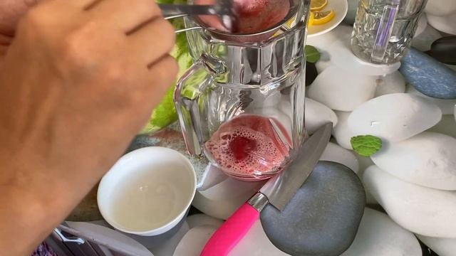 Арбузный сок.Қарбыздан сок.Казакша рецепт.Үй жағдайында сок. смотреть онлайн