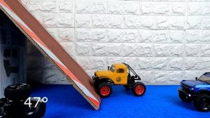 Fms Fcx24 Power Wagon VS Axial  Ford Bronco 1/24 4x4 Mini Rc Car Truck Crawler Super Test