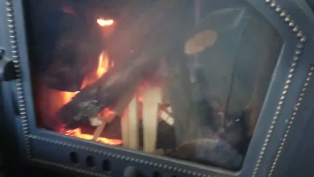 Розжиг печи с одной спички ВЛОГ. смотреть онлайн