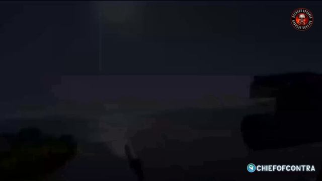 Атмосферные кадры работы армейского спецназа в составе группы огневого прикрытия на вертолёте Ми-8 смотреть онлайн