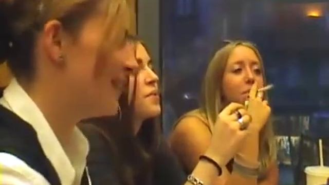 Smoking Candid-Chainsmoking смотреть онлайн