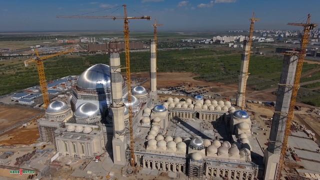 Самая большая мечеть. Астана Нур-Султан.