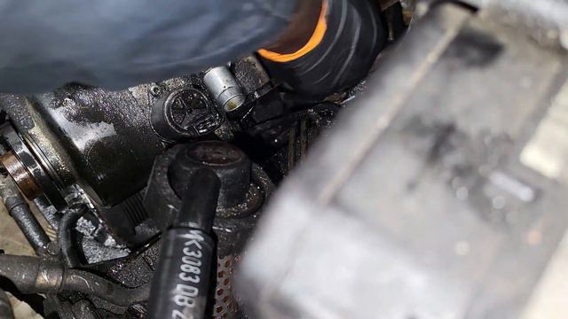 MERCEDES W220 S500 ABC HYDRAULIC AND POWER STEERING PUMP REMOVAL TIP