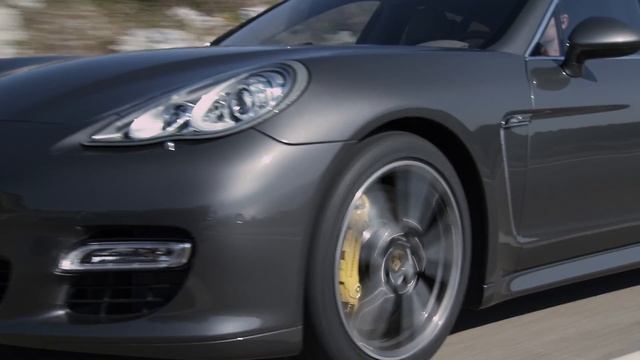 Porsche Panamera Turbo S driving footage смотреть онлайн