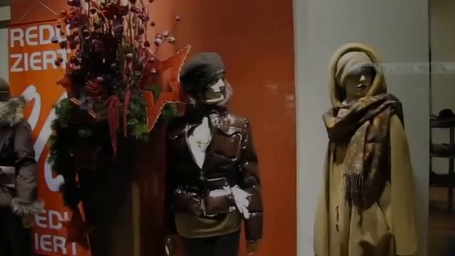Ilse-Moden Schaufenster im Dezember 2010 смотреть онлайн