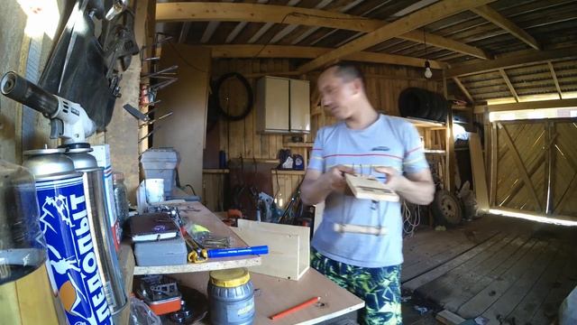 Охота на куницу, норку. Ящичная ловушка из подручных средств! смотреть онлайн