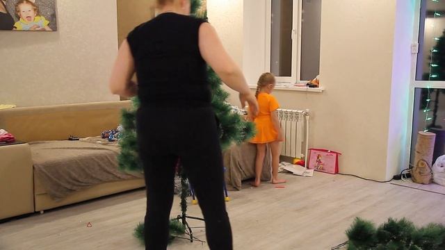 Наряжаем елку на 2019 Новый год смотреть онлайн