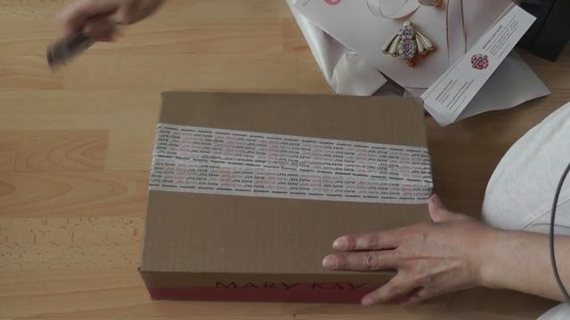 Распаковка заказа Мэри Кэй - Новинки Акции Бонусы Мери Кей смотреть онлайн